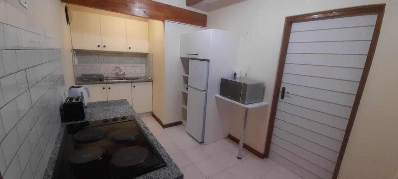 Impala Suite -Entire Unit- 2 Bedroom With 1 Ensuite Bathroom レディスミス エクステリア 写真